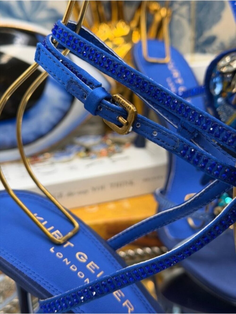 🆕 KURT GEIGER LONDON 🧿 NWOB Lobster Ankle Strap Satin Sandal, Blue - Sz 37 US7 - Picture 12 of 16